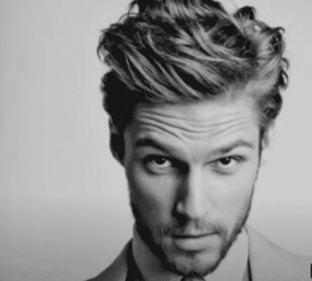25+ Messy Hairstyles for Men That Are Stylish, Modern, and Easy to Wear 2 messy hair men