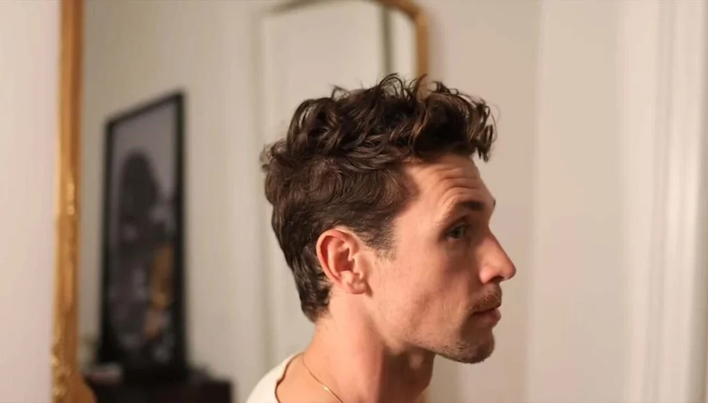 100+ Best Short Haircuts for Men in 2025: Cool, Trendy & Low-Maintenance Styles 3 short haircuts for men