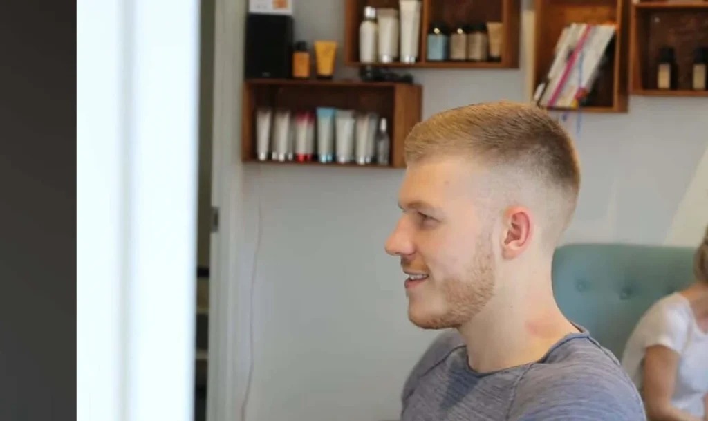 100+ Best Short Haircuts for Men in 2025: Cool, Trendy & Low-Maintenance Styles 2 short haircuts for men