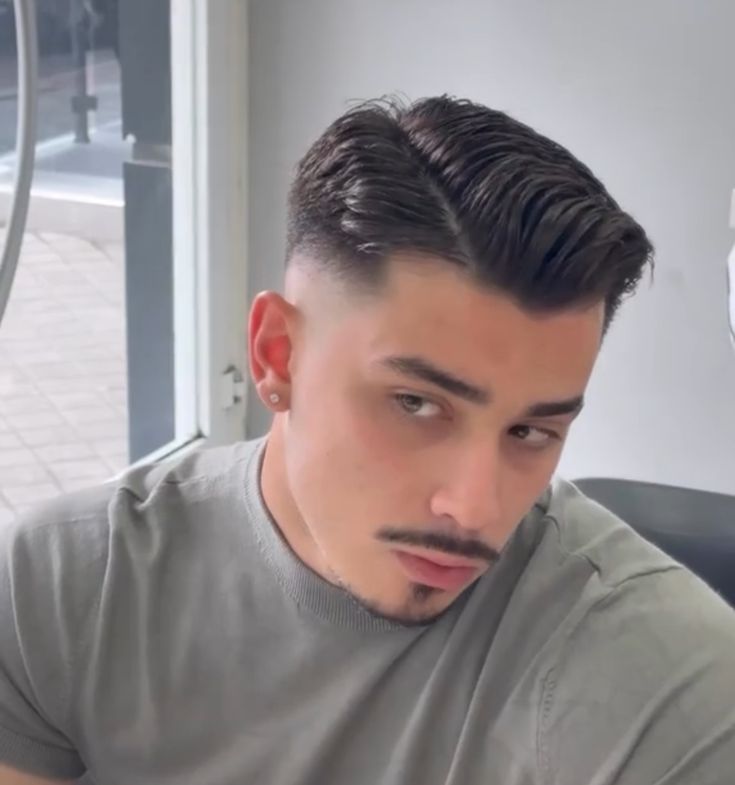 popular mens haircuts 2026